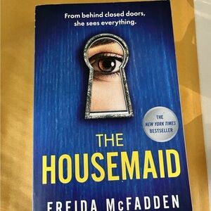 The Housemaid Book by Freida McFadden